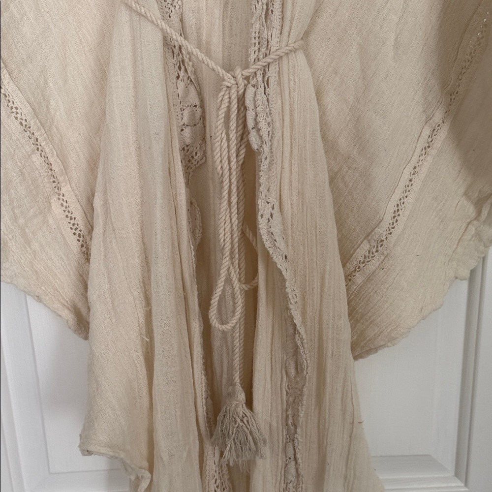 Jens pirate booty Cream Long Kimono - Picture 3 of 6